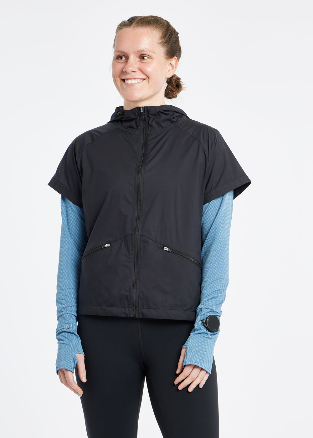 Run Poncho in Black, front view