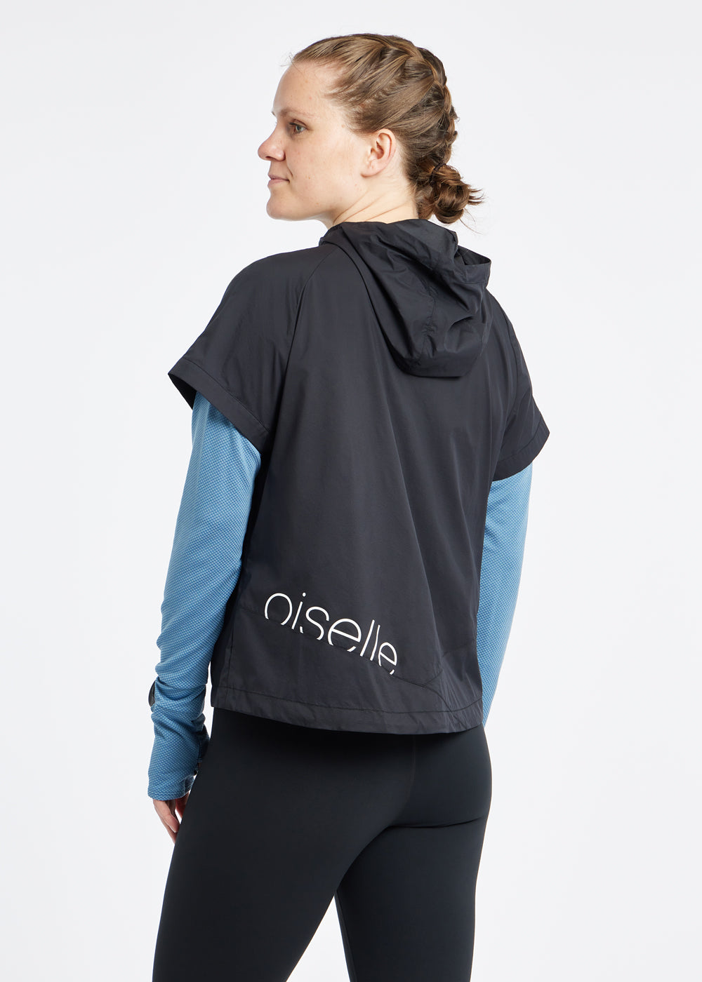 Run Poncho in Black, back